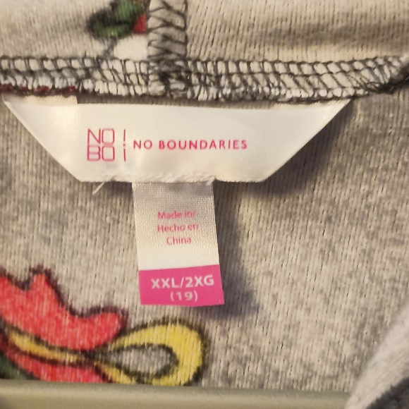No Boundaries Women Christmas Sweater Hoodie - Picture 3 of 3